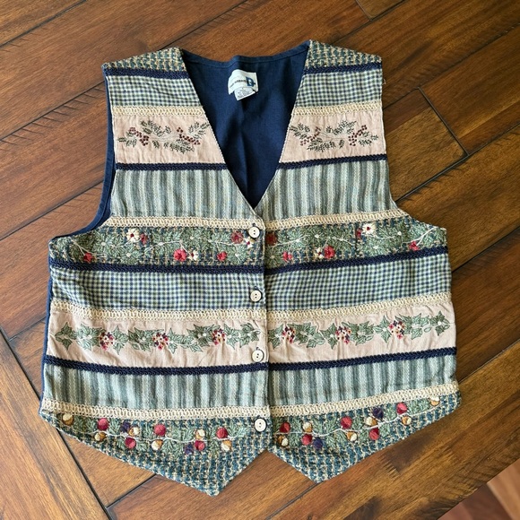 Tops - Vintage Floral Striped Vest with Button Closure